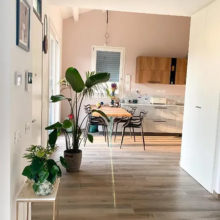 Casa Moderna Per Vacanze Rilassanti Дом отдыха